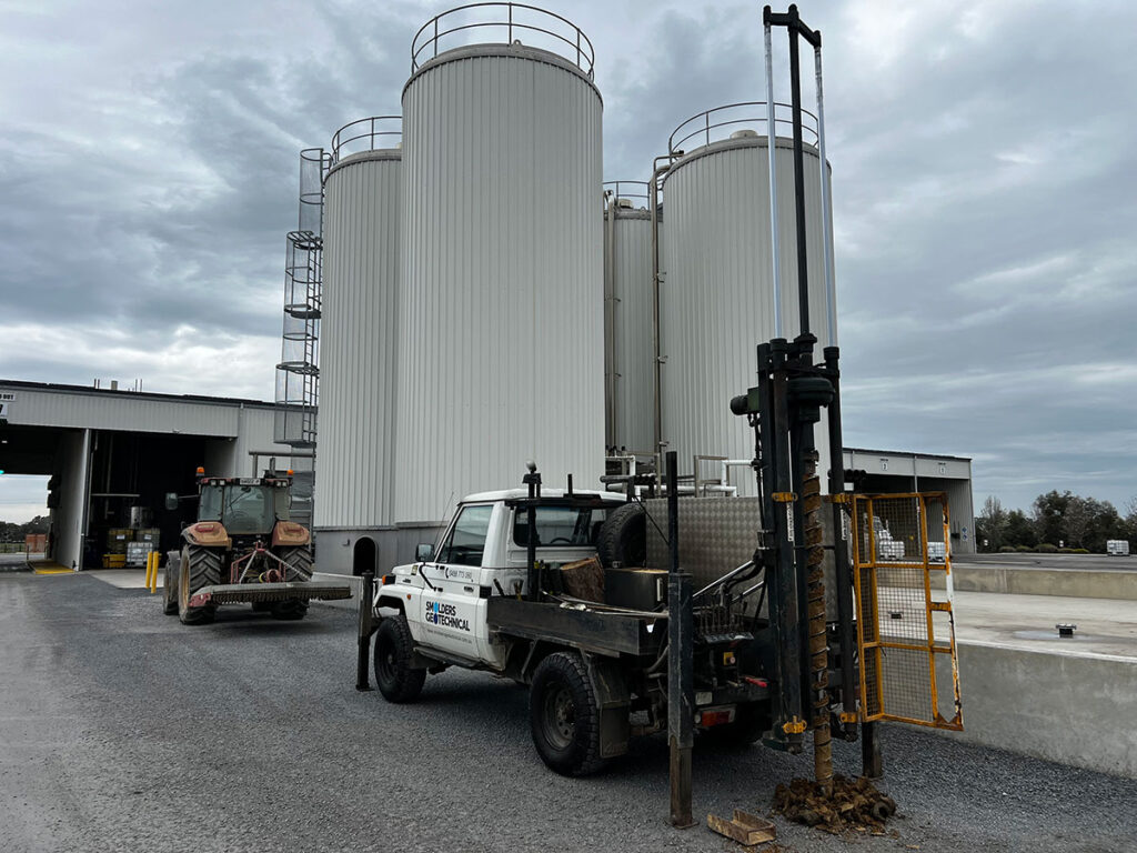 smolders workvan with silos